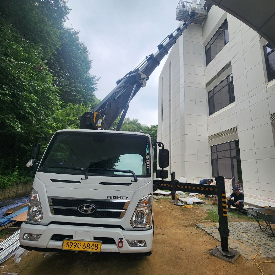 가로수 전지 스카이차 작업사진
